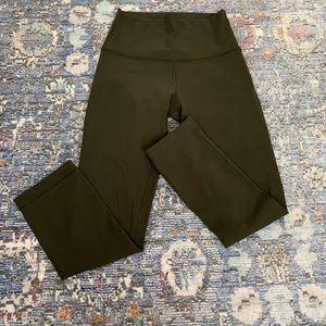 Lululemon aligns 21”